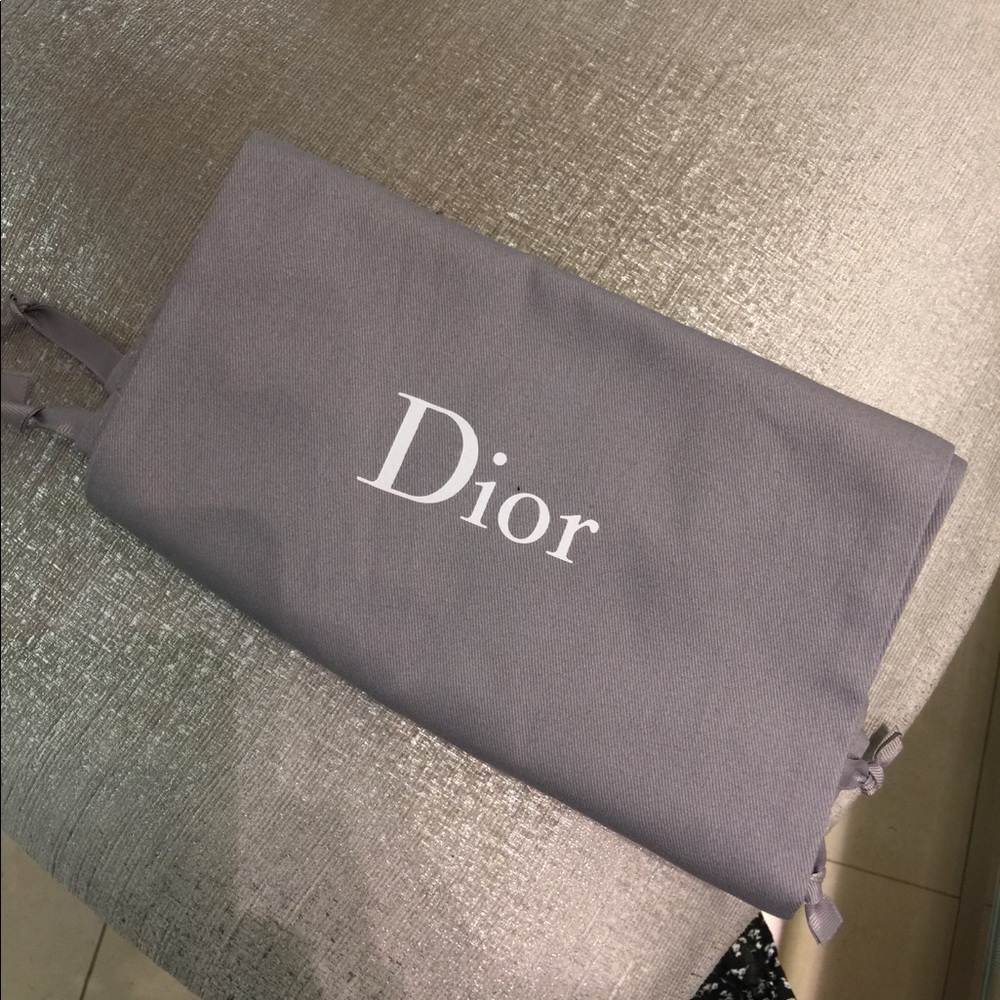 2 Dior dustbag